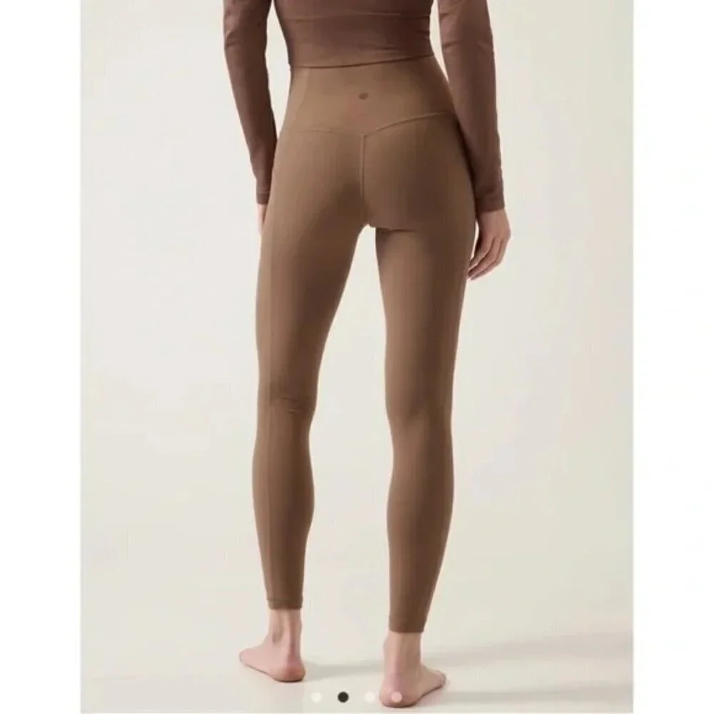 Athleta Salutation Stash Tight Light Brown XL Leggings